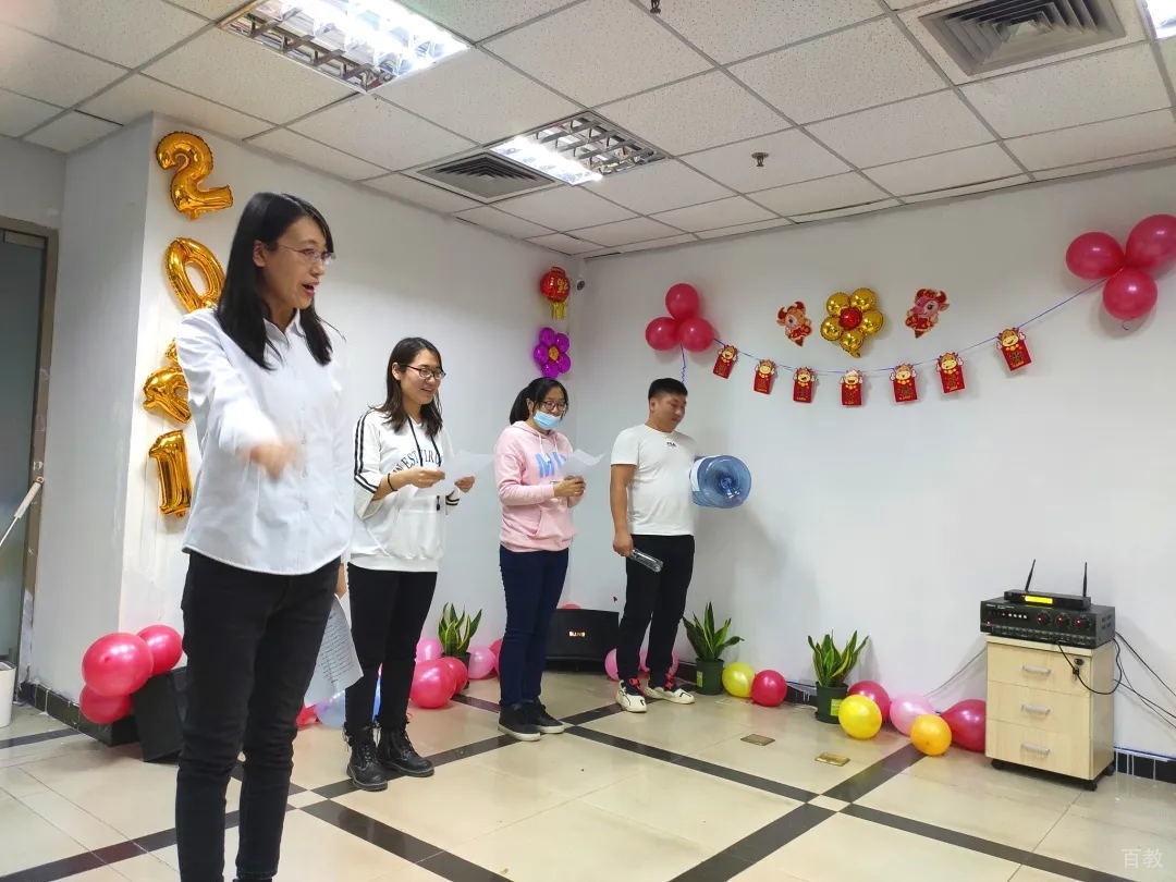 武汉读研教育_迎新活动