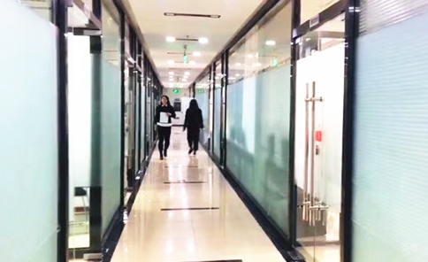 学校走廊环境