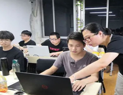 乐搏软件测试培训学校老师课程指导
