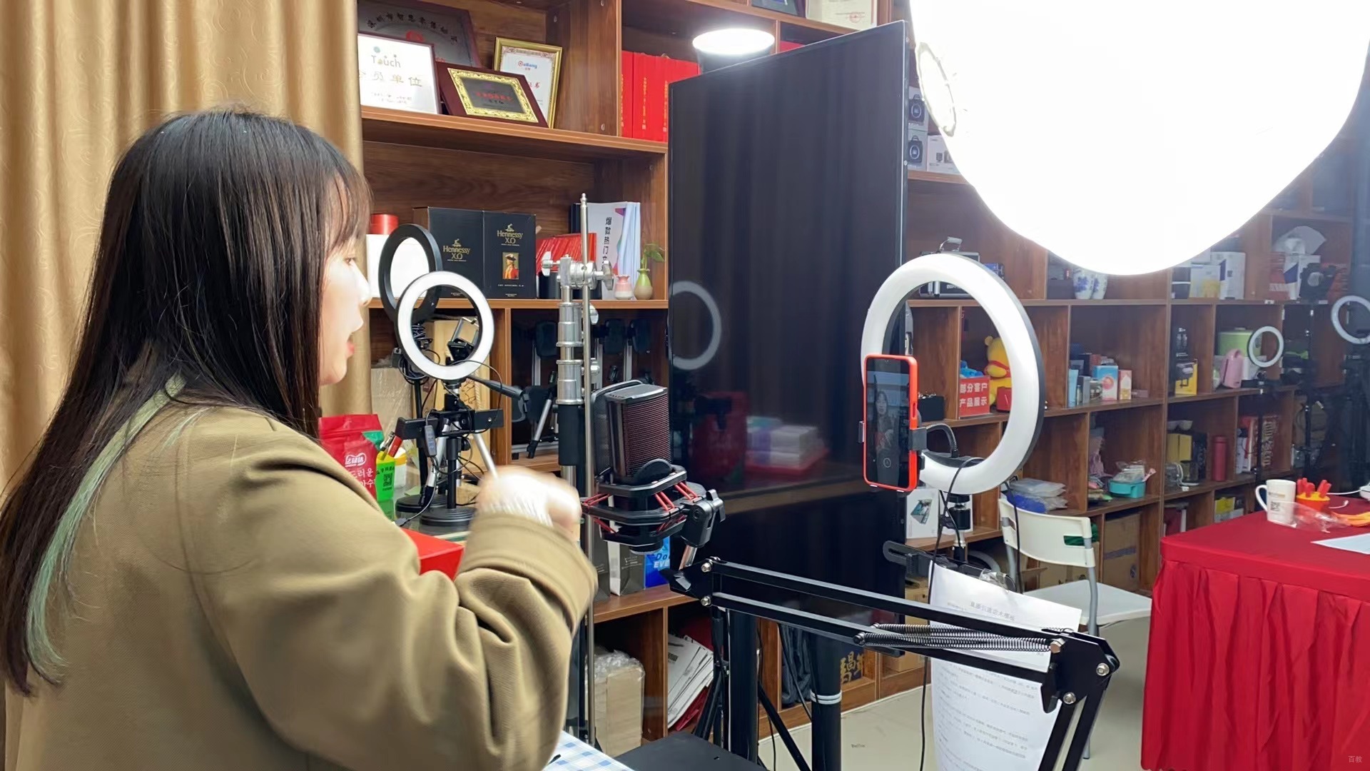 深圳红瓜子传媒学院_教学相册