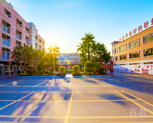 广州新东方烹饪学校_学校篮球场