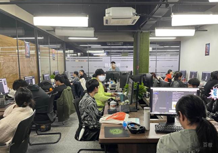 校区学员上课场景展示
