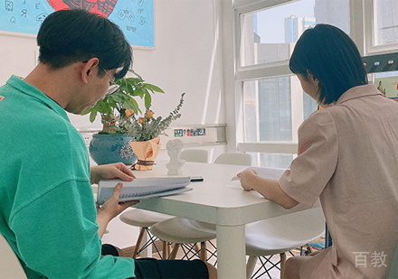 校区学员学习场景展示