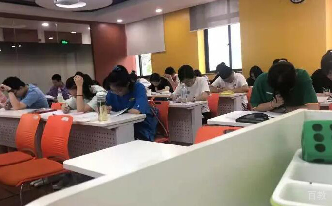 南宁新东方考研自习室
