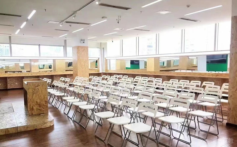 上海聚仕国际美妆_学校环境相册