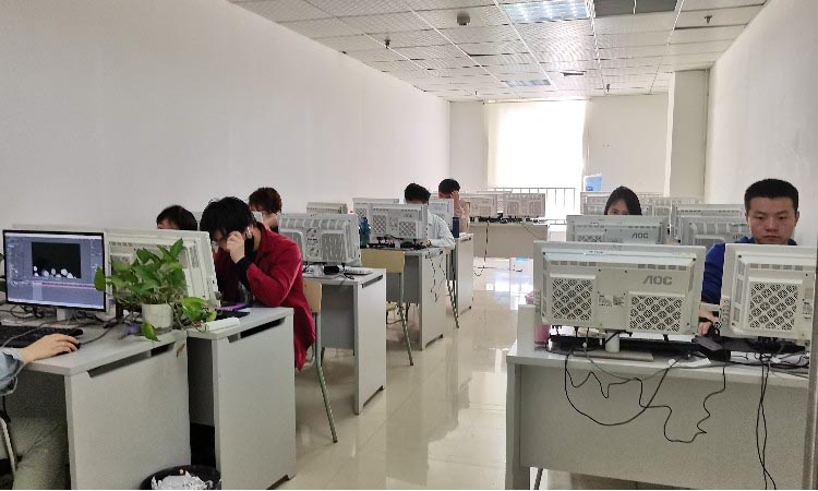 北京弘成IT教育教室环境