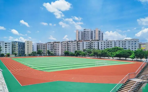 学校操场
