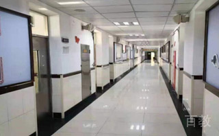学校走廊