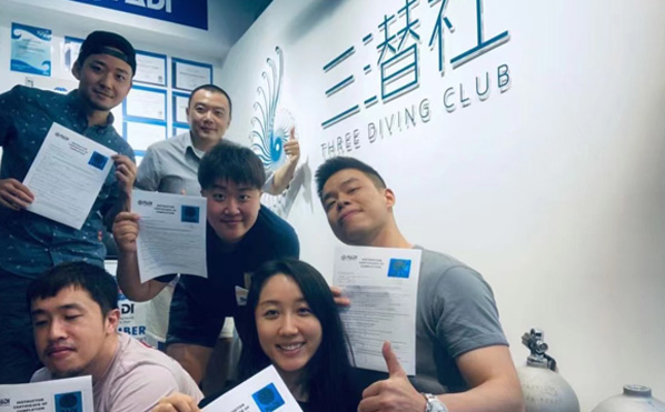 上海三潜社潜水俱乐部相册图片