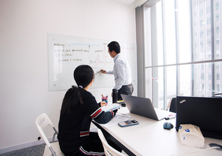 校区老师授课场景展示