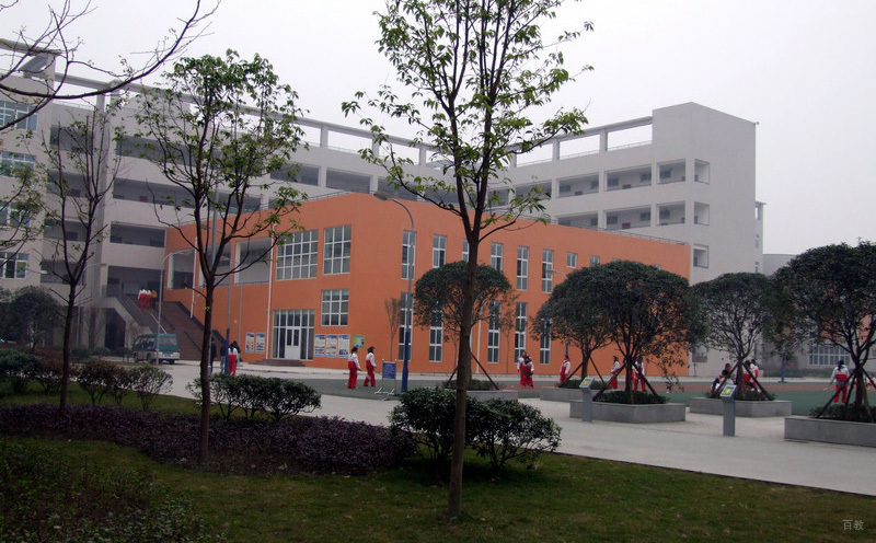 成都大邑康礼外国语学校_校园环境