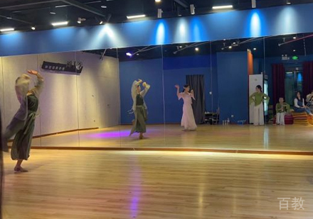 校区学员学习场景展示