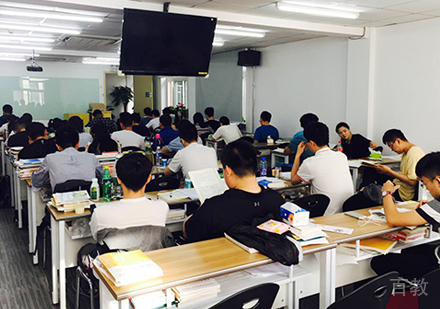 校区学员上课场景展示