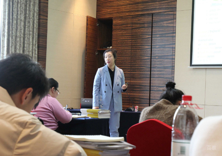 校区老师授课场景展示