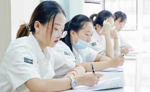 欧丝蒂烘焙教学现场相册环境