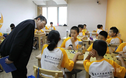 深圳聂卫平少儿围棋_师生互动