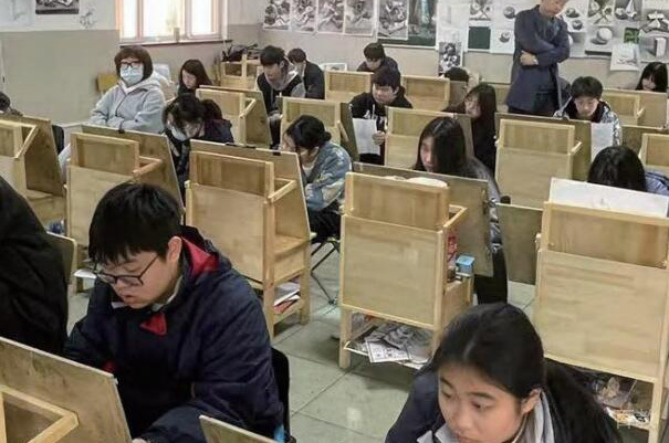 上海上开震职附属高中部_课堂环境照片