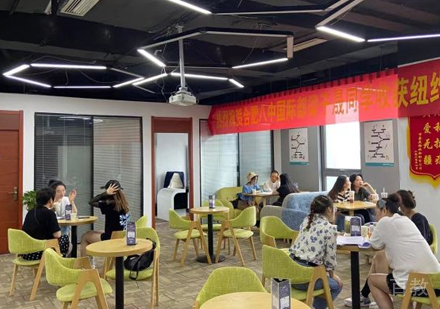 合肥立思辰留学_校区学员学习场景展示