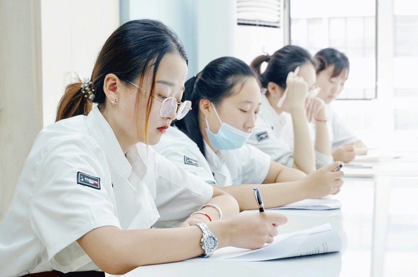 学员情况