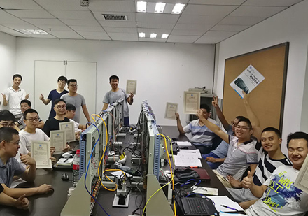 校区学员学习场景展示