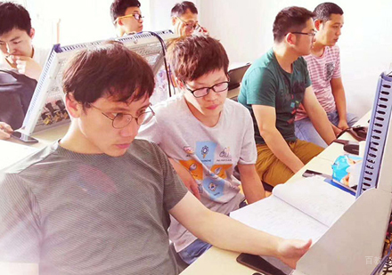校区学员上课场景展示