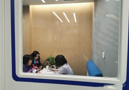 老师授课场景展示