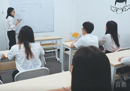 校区老师授课场景展示
