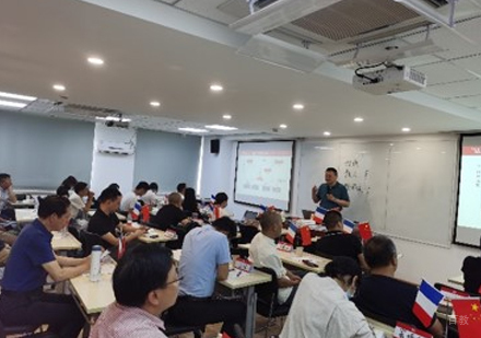 校区同等学力申硕课堂场景