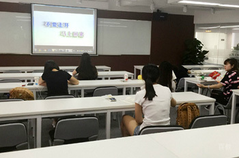 深圳文都考研教室座椅