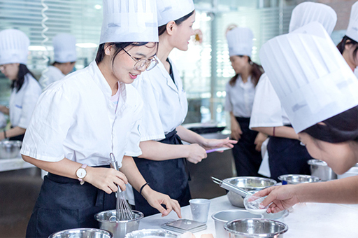 北京欧丝蒂国际烘焙校区学员课程学习场景