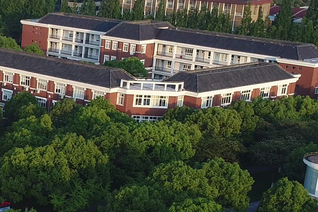 上海来弗士国际高中_校园绿化