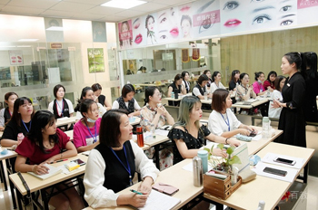 广州悉美美妆_学员上课培训