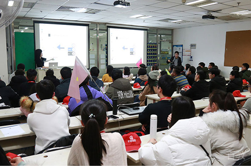 校区学员上课场景展示