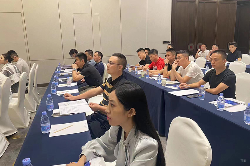 北京轻舟教育_学员上课状态