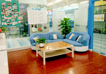 武汉东方巨龙教育_校区教学环境展示