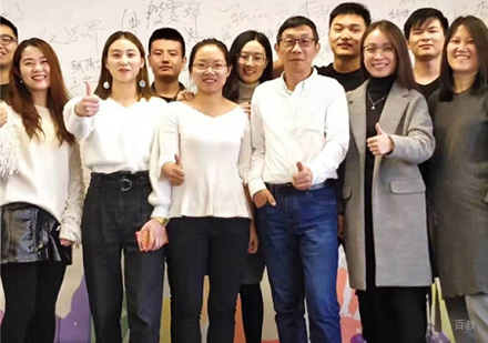 线下校区报名学员合影