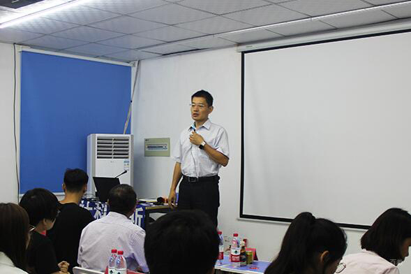 南昌社科赛斯_老师上课