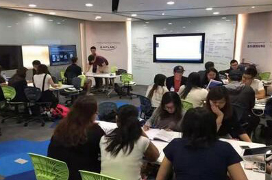 学员上课