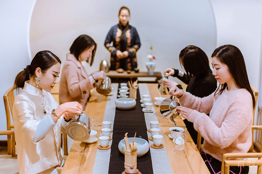 校区茶艺课场景展示