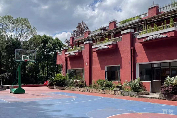 篮球场