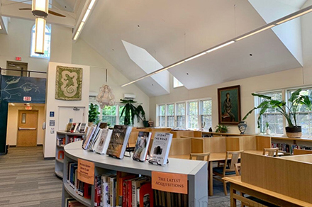 天津加拿大伯特莱姆国际学校学校阅览室