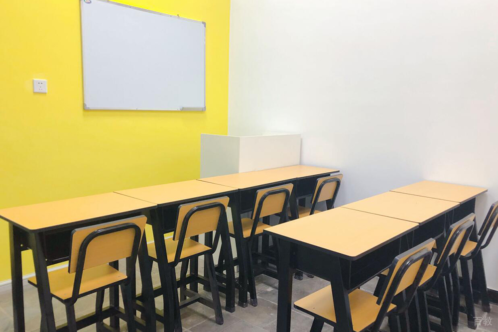 昆明新航道_学校教室环境图