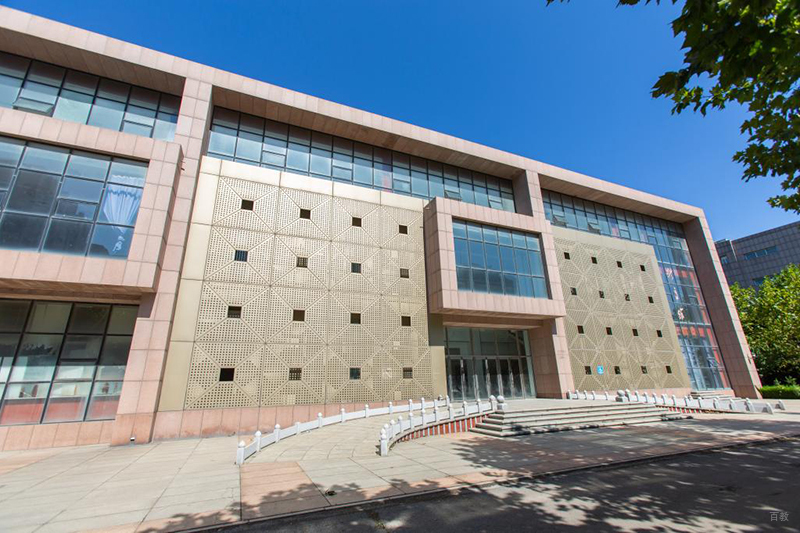 大连外国语大学_学校设备