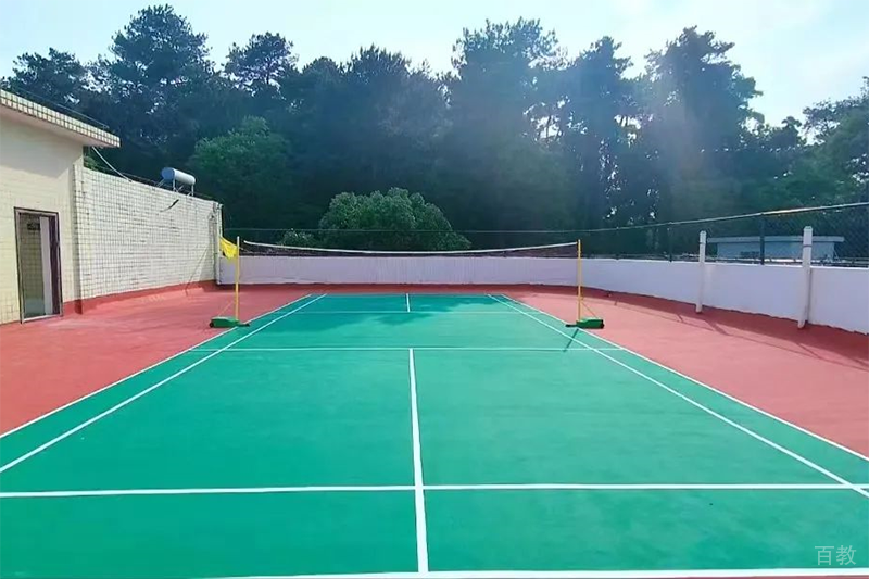 贵阳圆梦教育培训学校_学校网球场