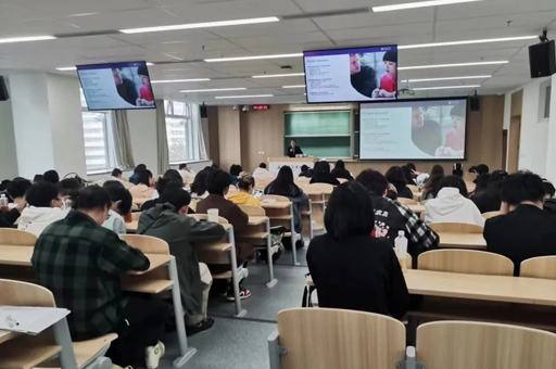 北京中国传媒大学国际本科_校区课堂场景展示