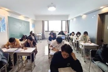 哈尔滨华奥教育_学员上课状态