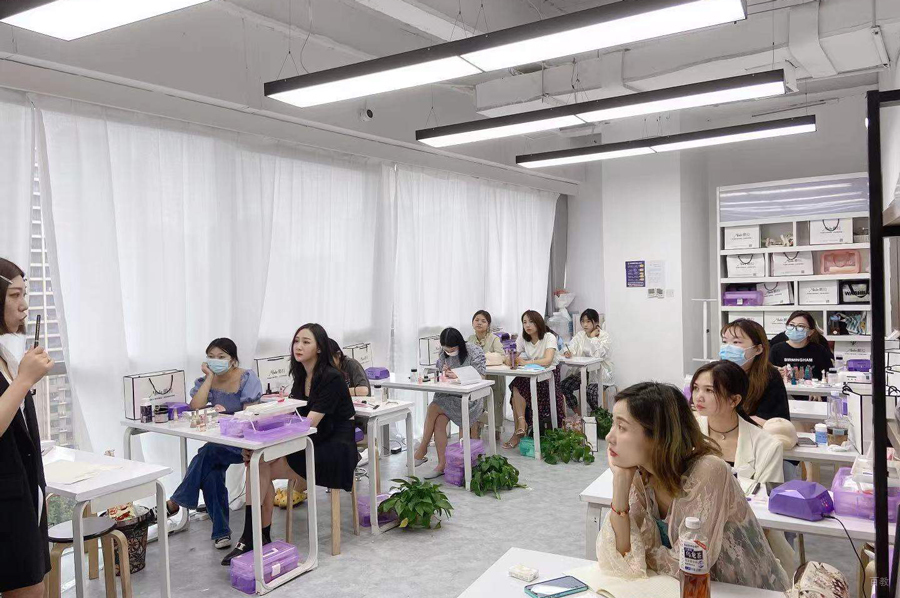 学员上课