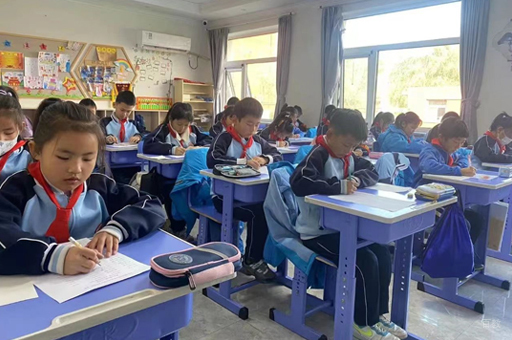 校区学员上课场景展示