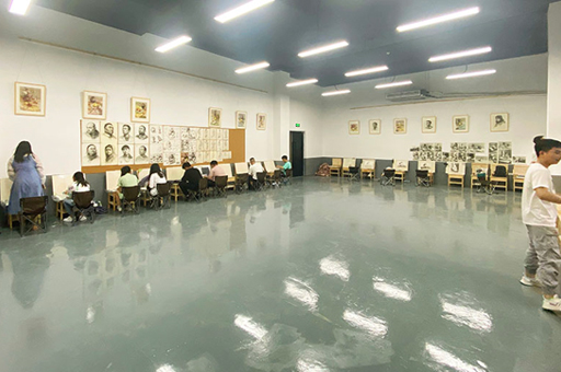 武汉央布艺术学校校区美术课教室环境展示