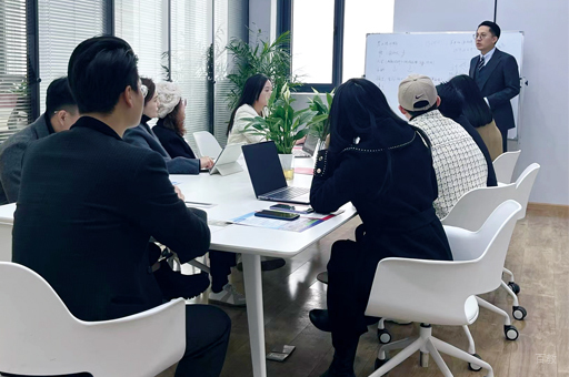 校区学员上课场景展示